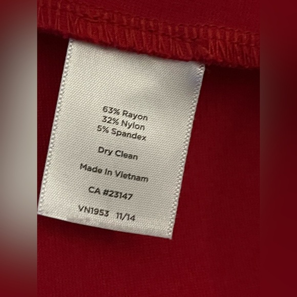 Talbots Woman Red Sheath Dress Knee Length Short Sleeve Pockets Back Zip Sz 24W - Picture 5 of 5